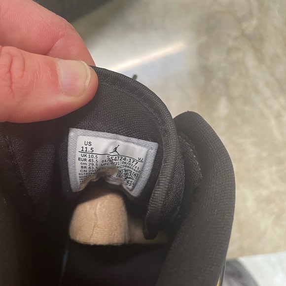 Nike Air Jordan 1 mid se - Picture 7 of 14